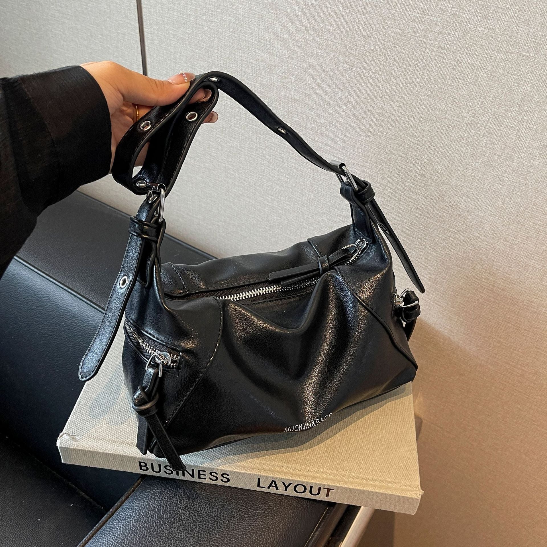 Popular Crossbody Underarm Bag